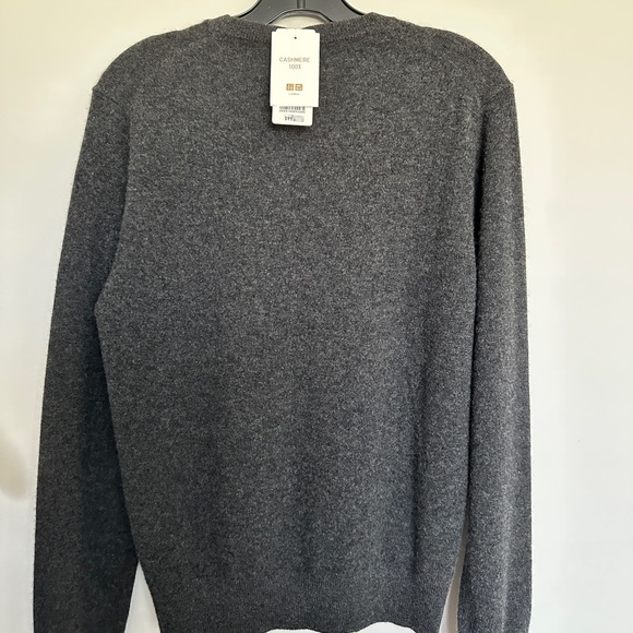 UNIGLO Cashmere Crew Neck Long-Sleeve Sweater unisex - Picture 4 of 7